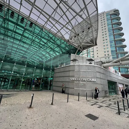 Airport And Bus Station *