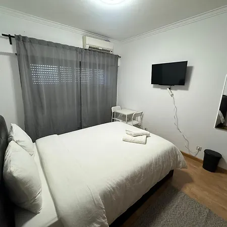 Airport And Bus Station *